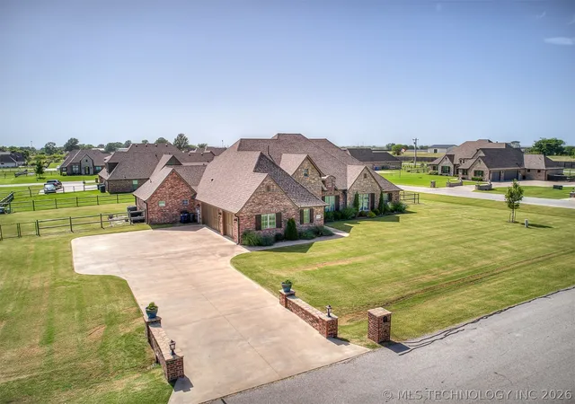 Photo 2 of Single family home for sale at 9520 N 64th Eastavenue, Sperry, OK 74073 | MLS# 2623827 | Listing updated on 2026-09-11