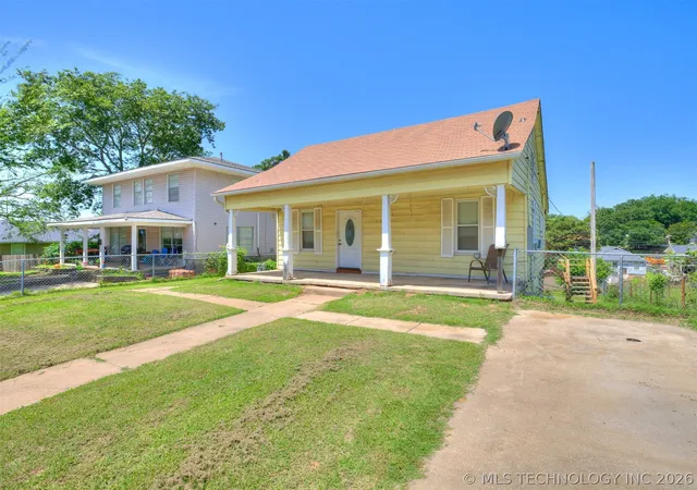 Photo 2 of Single family home for sale at 408 N Lincoln Ave, Sand Springs, OK 74063 | MLS# 2623850 | Listing updated on 2026-09-14