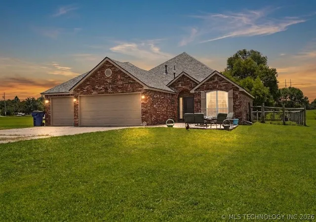 Photo 1 of Single family home for sale at 11316 E 180th Street, Collinsville, OK 74021 | MLS# 2624267 | Listing updated on 2026-09-15