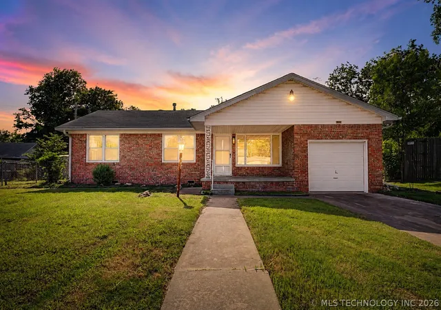 Single family home for sale at 528 S 106th Eastavenue, Tulsa, OK 74128 | MLS# 2623722