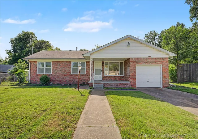 Photo 1 of Sale Pending at 528 S 106th Eastavenue, Tulsa, OK 74128 | MLS# 2623722 | Listing updated on 2026-10-23