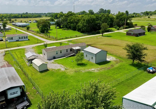 Photo 3 of Manufactured home for sale at 114165 S 4201 Road, Checotah, OK 74426 | MLS# 2623942 | Listing updated on 2026-09-01