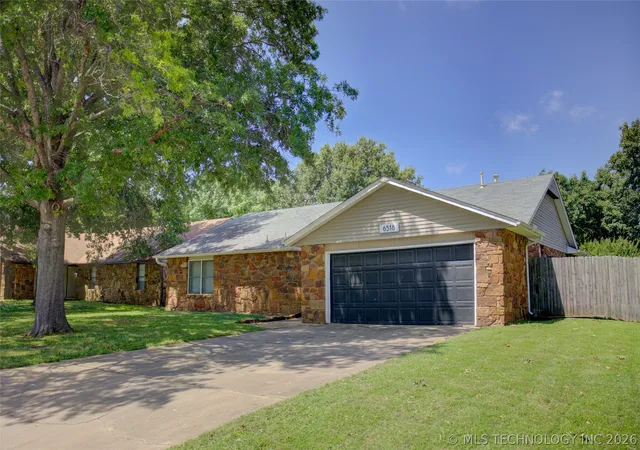 Photo 2 of Sale Pending at 6518 S 110th Eastavenue, Tulsa, OK 74133 | MLS# 2623727 | Listing updated on 2026-09-03