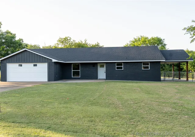 Photo 1 of Sale Pending at 6976 Lakeside Cir, Kingston, OK 73439 | MLS# 2623716 | Listing updated on 2026-09-09