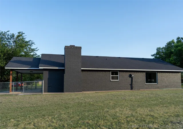 Photo 3 of Sale Pending at 6976 Lakeside Cir, Kingston, OK 73439 | MLS# 2623716 | Listing updated on 2026-09-09