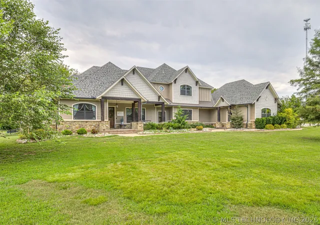 Photo 3 of Single family home for sale at 12352 S 241st Eastavenue, Broken Arrow, OK 74014 | MLS# 2624353 | Listing updated on 2026-09-17