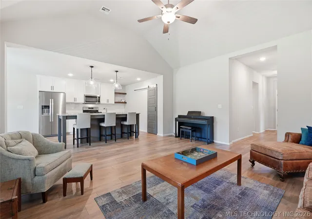 Photo 4 of Sale Pending at 3848 E 144th Place S, Bixby, OK 74008 | MLS# 2624366 | Listing updated on 2026-09-14