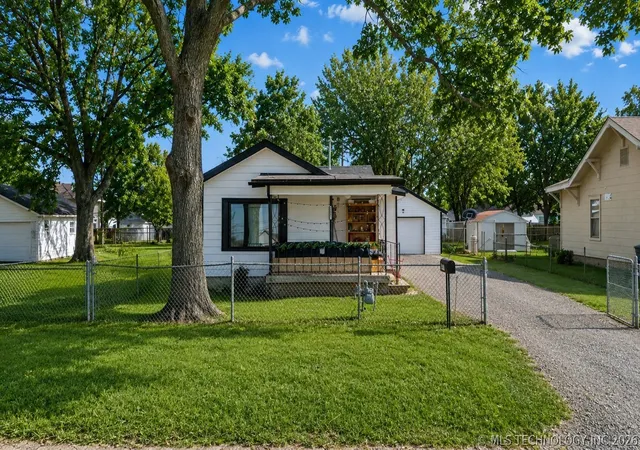 Photo 1 of Single family home for sale at 4639 S 32nd Westavenue, Tulsa, OK 74107 | MLS# 2624374 | Listing updated on 2026-09-08