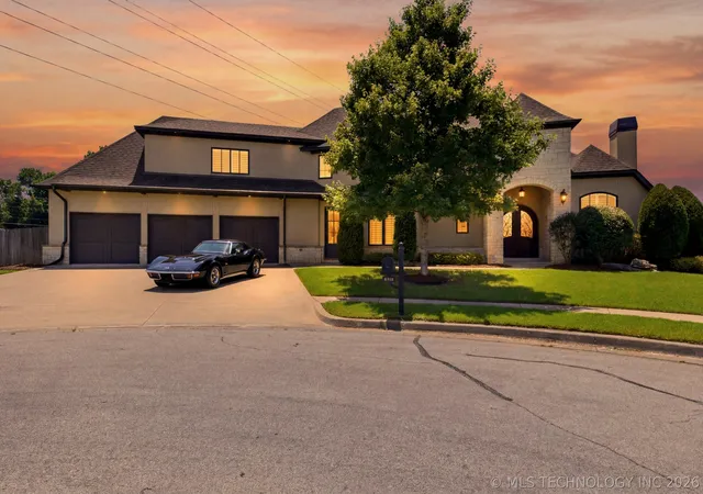 Photo 1 of Single family home for sale at 8008 S Galveston Ct, Tulsa, OK 74132 | MLS# 2624279 | Listing updated on 2026-09-04
