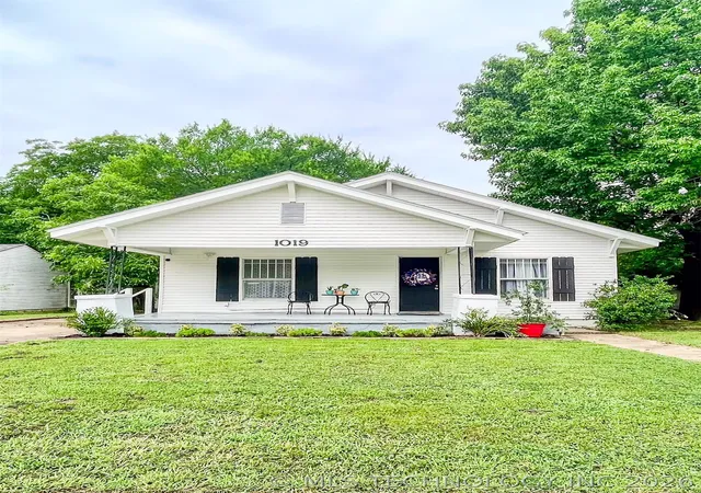 Photo 3 of Single family home for sale at 1019 S Stockton, Ada, OK 74820 | MLS# 2624126 | Listing updated on 2026-08-31