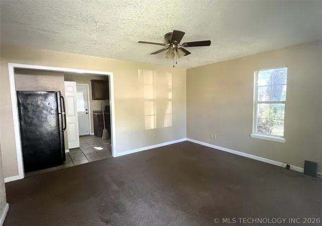 Photo 3 of Sale Pending at 1121 D St Se, Ardmore, OK 73401 | MLS# 2624391 | Listing updated on 2026-09-04