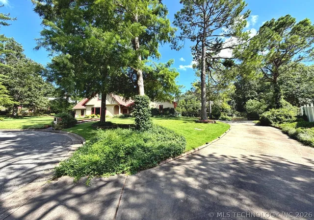 Photo 3 of Single family home for sale at 508 Greenwood Dr, Tahlequah, OK 74464 | MLS# 2624322 | Listing updated on 2026-09-03
