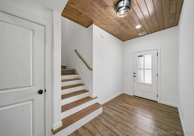 Photo 3 of Single family home for sale at 18983 Round Mountain Rd, Catoosa, OK 74015 | MLS# 2624465 | Listing updated on 2026-08-31