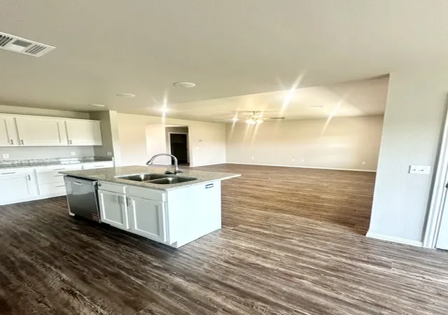 Photo 3 of Single family home for sale at 3216 Seabiscuit St, Durant, OK 74701 | MLS# 2624469 | Listing updated on 2026-08-31