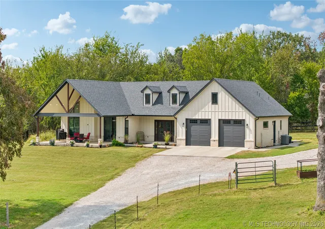Photo 1 of Single family home for sale at 16064 S 4210 Road, Claremore, OK 74017 | MLS# 2624490 | Listing updated on 2026-09-18