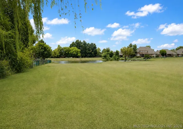 Photo 4 of Single family home for sale at 1532 W Trenton St, Broken Arrow, OK 74012 | MLS# 2624511 | Listing updated on 2026-09-15