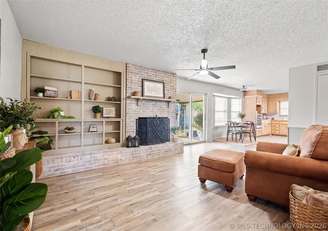 Photo 3 of Sale Pending at 2026 11th Avenue Nw, Ardmore, OK 73401 | MLS# 2624594 | Listing updated on 2026-09-13