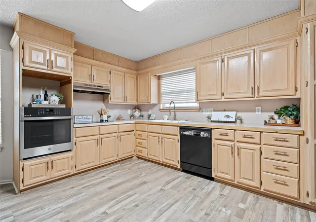 Photo 4 of Sale Pending at 2026 11th Avenue NW, Ardmore, OK 73401 | MLS# 2624594 | Listing updated on 2026-09-13