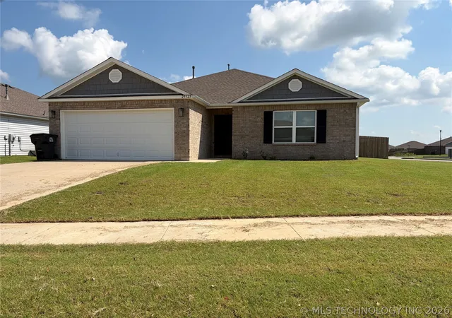 Photo 1 of Single family home for sale at 29325 E 79th Terrace S, Broken Arrow, OK 74014 | MLS# 2624611 | Listing updated on 2026-09-10