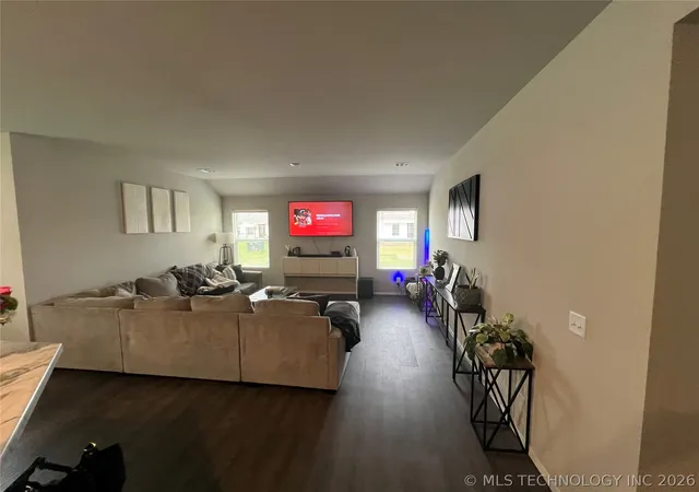 Photo 3 of Single family home for sale at 29325 E 79th Terrace S, Broken Arrow, OK 74014 | MLS# 2624611 | Listing updated on 2026-09-10