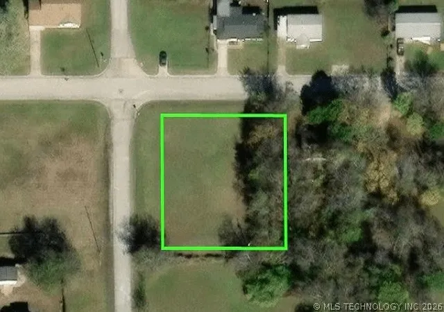 Photo 3 of Sale Pending at 1400 11th Northeast, Ardmore, OK 73401 | MLS# 2624614 | Listing updated on 2026-09-14