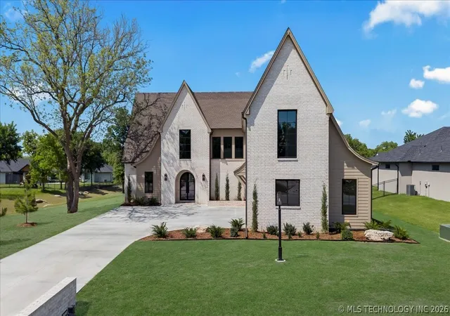 Photo 2 of Single family home for sale at 17683 E White Tail Cvs, Owasso, OK 74055 | MLS# 2624658 | Listing updated on 2026-09-10