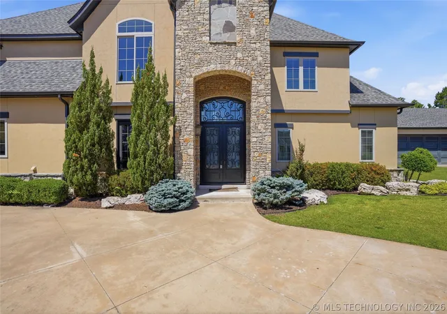 Photo 3 of Single family home for sale at 12014 S Kingston Pl, Tulsa, OK 74137 | MLS# 2624666 | Listing updated on 2026-09-09