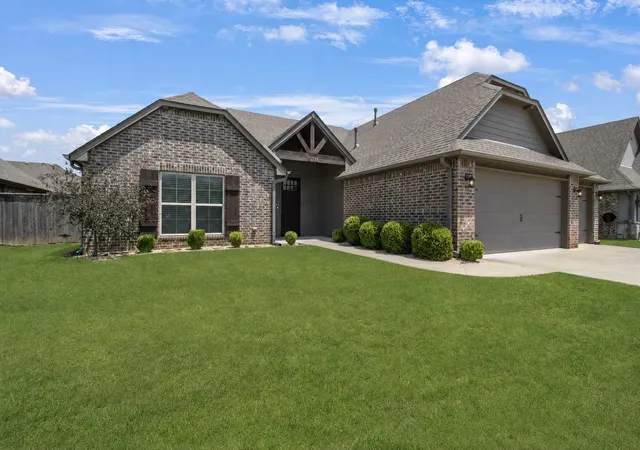 Photo 1 of Single family home for sale at 13735 N 130th Avenue E, Collinsville, OK 74021 | MLS# 2624643 | Listing updated on 2026-09-08