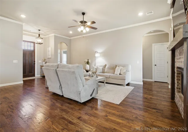 Photo 4 of Single family home for sale at 13735 N 130th Avenue E, Collinsville, OK 74021 | MLS# 2624643 | Listing updated on 2026-09-08