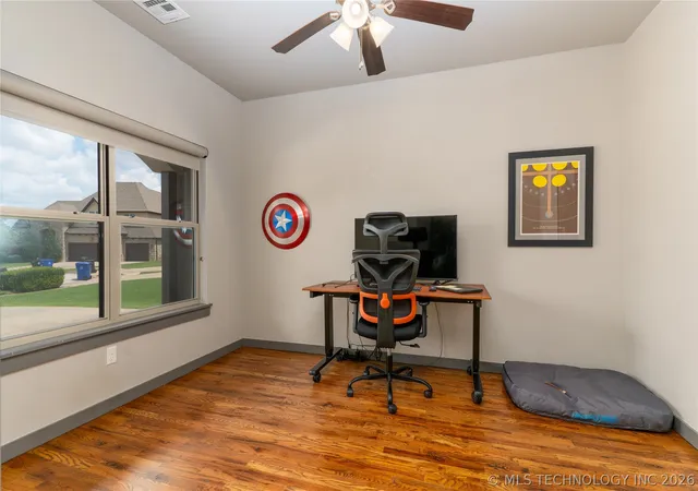Photo 3 of Sale Pending at 2523 W New Orleans Pl, Broken Arrow, OK 74011 | MLS# 2624672 | Listing updated on 2026-09-02