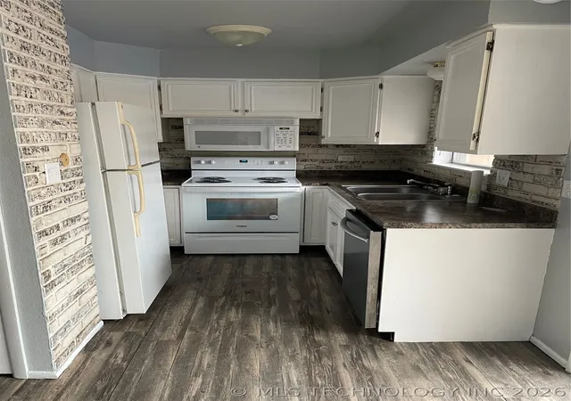 Photo 3 of Condo for sale at 4715 SE Adams Blvd #918-C, Bartlesville, OK 74006 | MLS# 2624727 | Listing updated on 2026-09-10