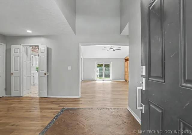 Photo 4 of Single family home for sale at 2504 Fort Davis Dr, Muskogee, OK 74403 | MLS# 2624774 | Listing updated on 2026-10-04