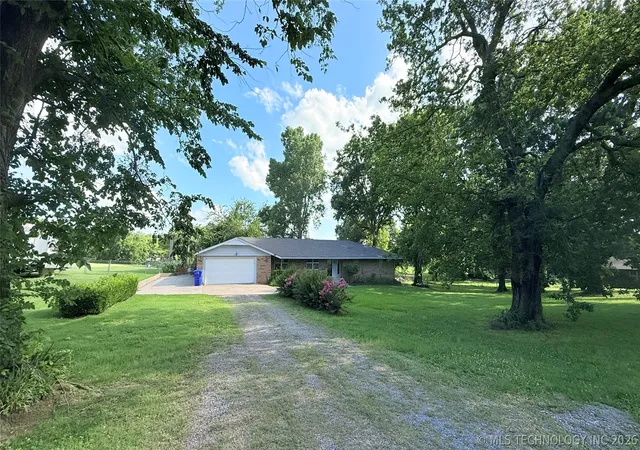 Photo 3 of Sale Pending at 5415 E 35th Street S, Muskogee, OK 74403 | MLS# 2624163 | Listing updated on 2026-09-03