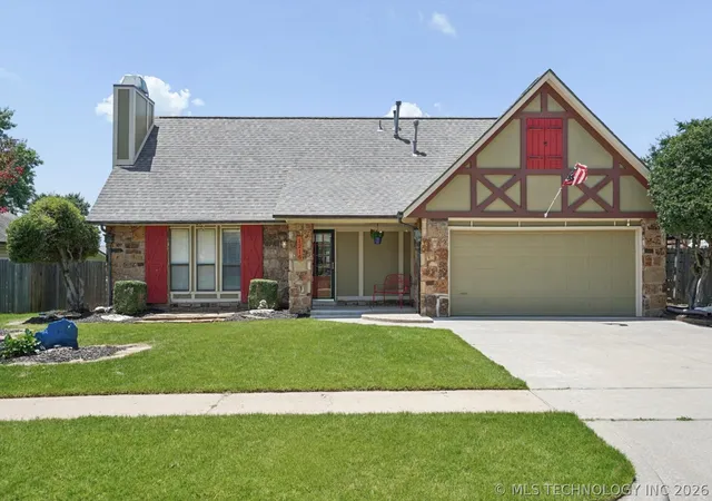 Photo 2 of Single family home for sale at 1216 S 31st Street, Broken Arrow, OK 74014 | MLS# 2622681 | Listing updated on 2026-09-11
