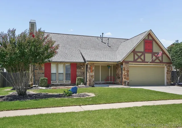 Photo 3 of Single family home for sale at 1216 S 31st Street, Broken Arrow, OK 74014 | MLS# 2622681 | Listing updated on 2026-09-11