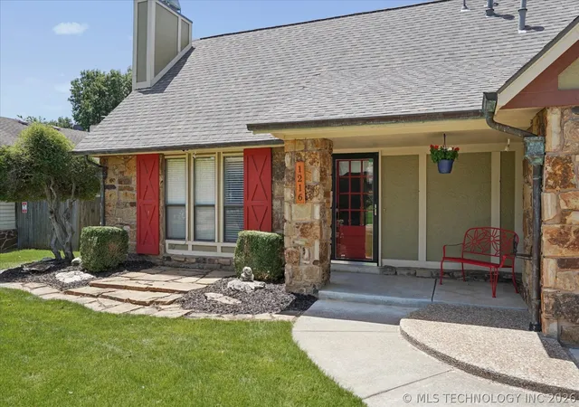 Photo 4 of Single family home for sale at 1216 S 31st Street, Broken Arrow, OK 74014 | MLS# 2622681 | Listing updated on 2026-09-11
