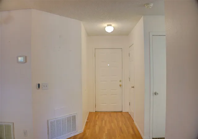 Photo 3 of Single family home for sale at 1709 N 21st Street, Broken Arrow, OK 74012 | MLS# 2624699 | Listing updated on 2026-10-21