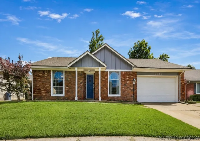 Photo 1 of Single family home for sale at 10138 E 24th Place, Tulsa, OK 74129 | MLS# 2624903 | Listing updated on 2026-09-14