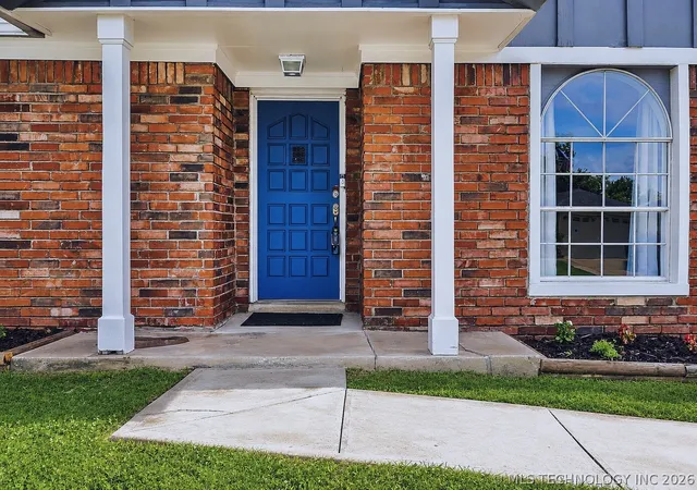 Photo 3 of Single family home for sale at 10138 E 24th Place, Tulsa, OK 74129 | MLS# 2624903 | Listing updated on 2026-09-14