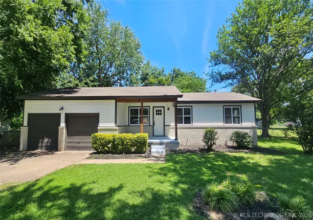 Photo 1 of Sale Pending at 8121 E 124th Street S, Bixby, OK 74008 | MLS# 2624904 | Listing updated on 2026-09-10