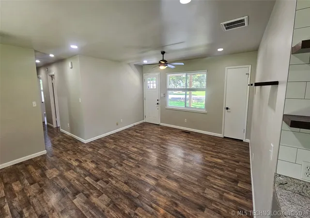 Photo 3 of Sale Pending at 8121 E 124th Street S, Bixby, OK 74008 | MLS# 2624904 | Listing updated on 2026-09-10