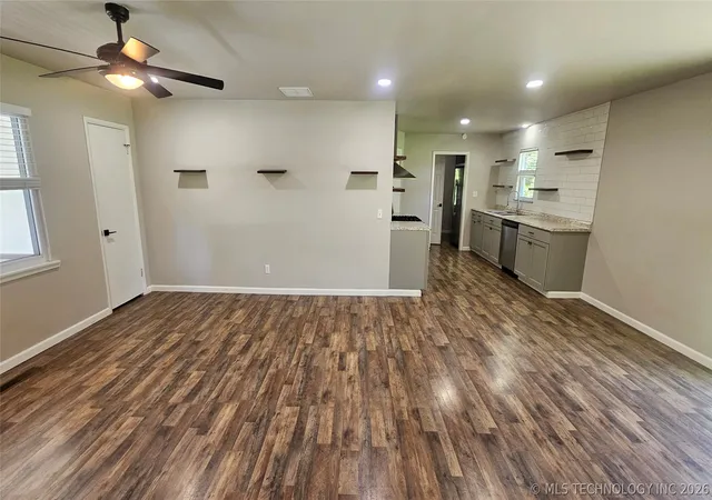 Photo 4 of Sale Pending at 8121 E 124th Street S, Bixby, OK 74008 | MLS# 2624904 | Listing updated on 2026-09-10