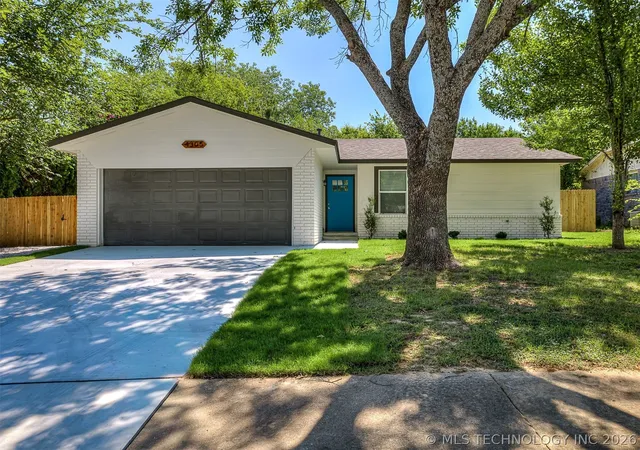 Photo 3 of Sale Pending at 4305 S 1st Place, Broken Arrow, OK 74011 | MLS# 2624867 | Listing updated on 2026-09-25