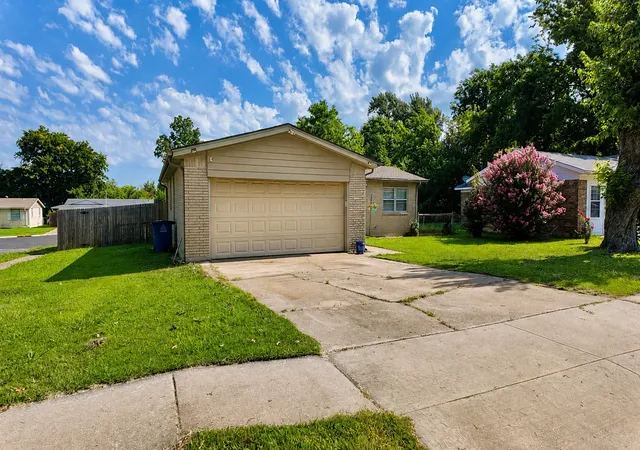 Single family home for sale at 12505 E 19th Street, Tulsa, OK 74128 | MLS# 2624819
