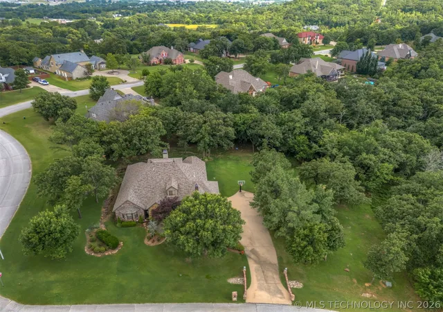 Photo 2 of Single family home for sale at 6920 W 42nd Street, Tulsa, OK 74107 | MLS# 2624650 | Listing updated on 2026-09-14