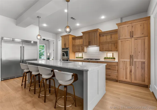 Photo 3 of Sale Pending at 3123 E 26th Place, Tulsa, OK 74114 | MLS# 2624471 | Listing updated on 2026-08-31