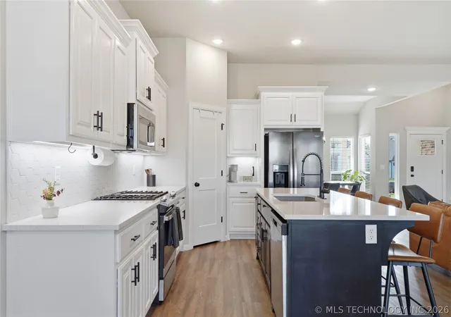 Photo 5 of Single family home for sale at 13866 S 21st Place E, Bixby, OK 74008 | MLS# 2625042 | Listing updated on 2026-08-31