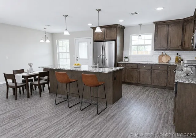 Photo 3 of Sale Pending at 29 Huntington Beach Dr, Durant, OK 74701 | MLS# 2624864 | Listing updated on 2026-09-20