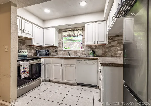 Photo 3 of Single family home for sale at 13033 E 28th Place, Tulsa, OK 74134 | MLS# 2619552 | Listing updated on 2026-09-04