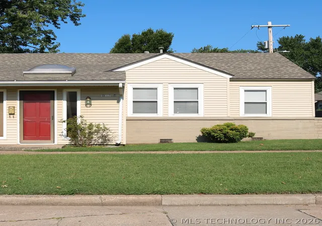 Photo 1 of Condo for sale at 3806 S Rockford Eastavenue #D, Tulsa, OK 74105 | MLS# 2624955 | Listing updated on 2026-09-14